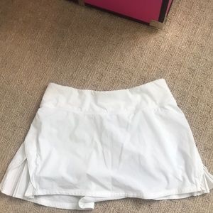 White lulu lemon skirt